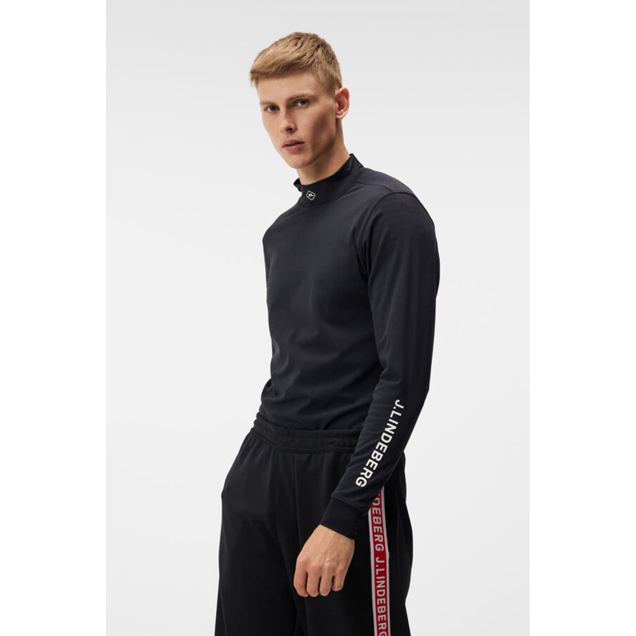 J. Lindeberg Til Hybrid Mid Layer Herren Schwarz Herren