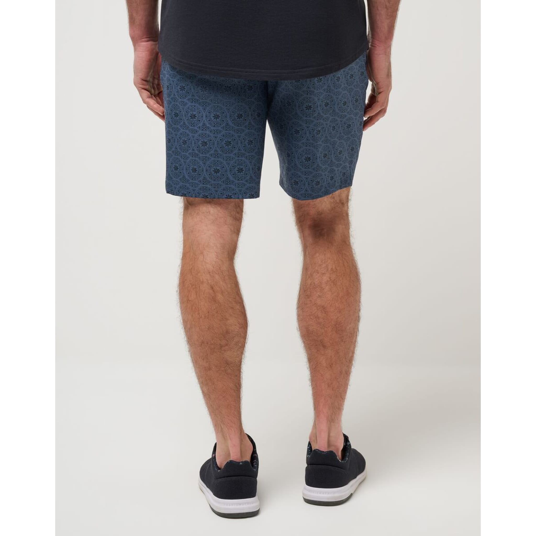 Travis Mathew Beyond The Limits Short Herren