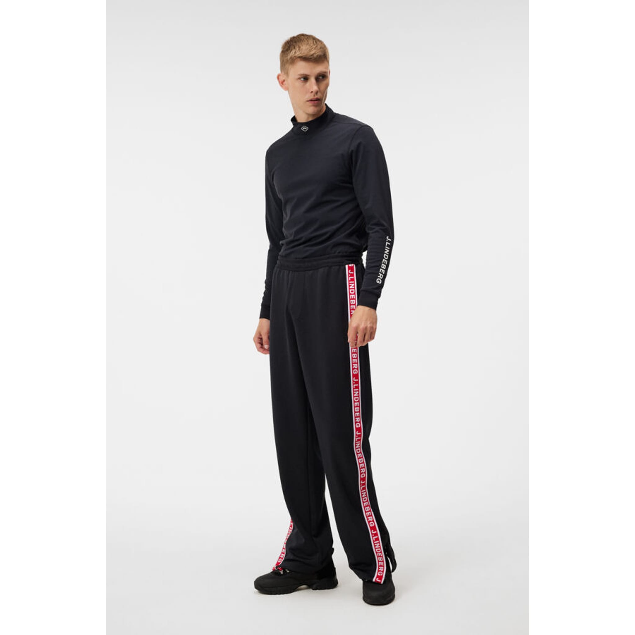 J. Lindeberg Til Hybrid Mid Layer Herren Schwarz Herren